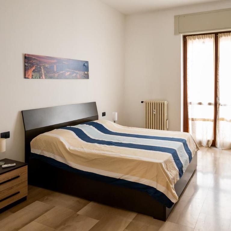 Spacious Aparment 10 mins walk from Duomo - Apartamento de 3 dormitorios con balcón - 2