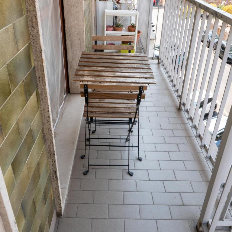 Spacious Aparment 10 mins walk from Duomo - Apartamento de 3 dormitorios con balcón - 8