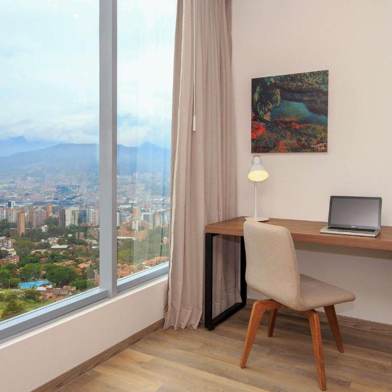 Novotel Medellin El Tesoro - Standard King Room - 3