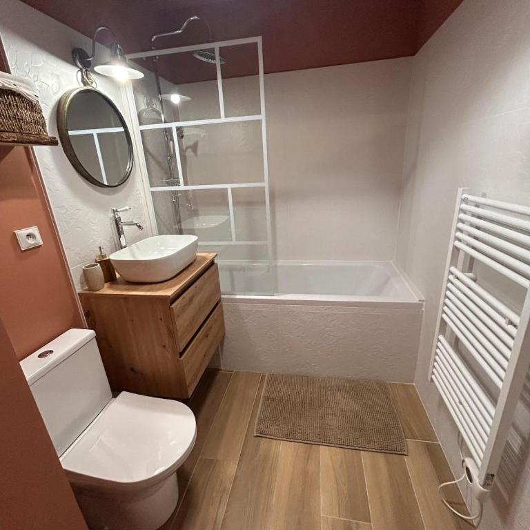 L'Escale Rémoise - Cathédrale et parking privé 1m90 - Apartment mit 1 Schlafzimmer - 5