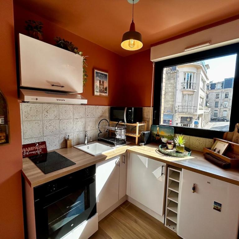 L'Escale Rémoise - Cathédrale et parking privé 1m90 - Apartment mit 1 Schlafzimmer - 20