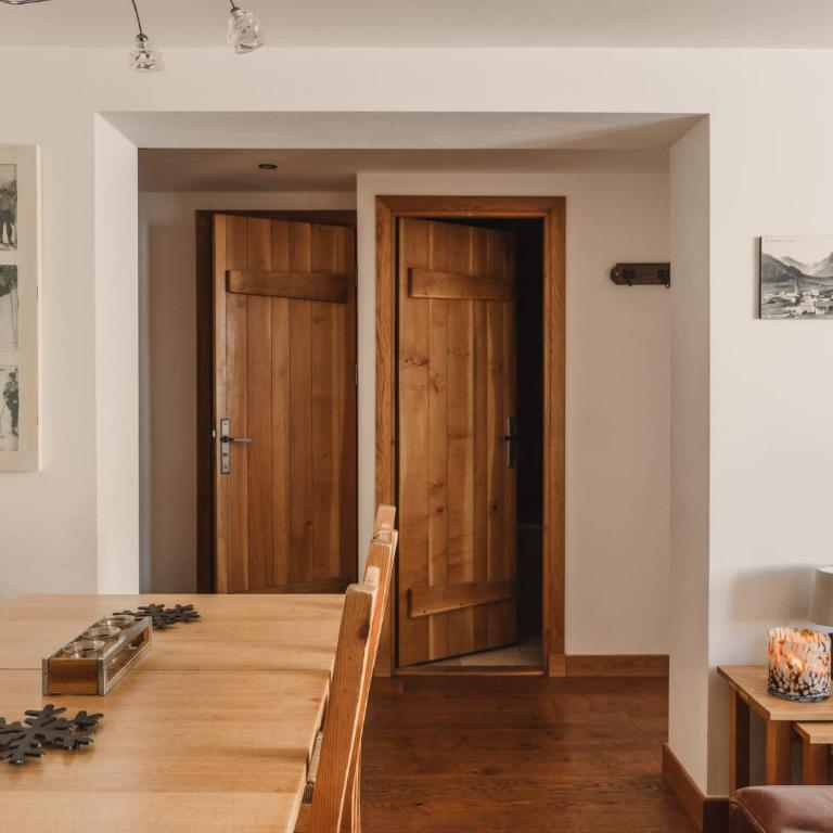 Rond Point 213 by One of A Kind Travel - Apartment - 10