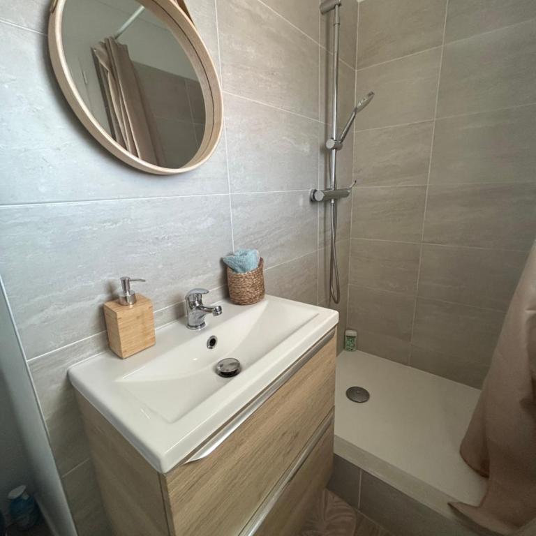 Superbe logement vue mer plein centre - Studio - 16