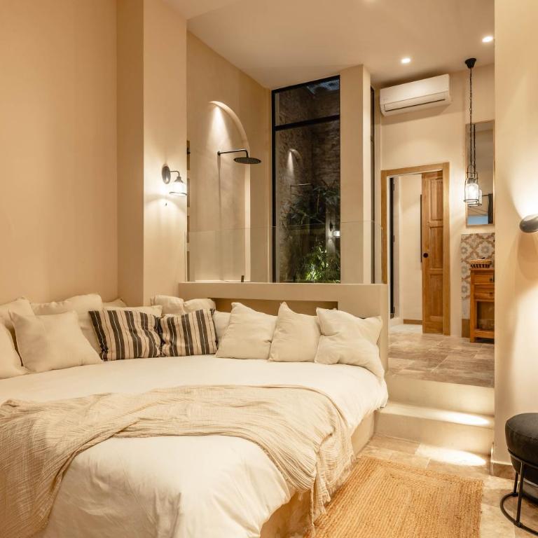 Suite Boutique con Bañera y Cine Privado - Centro Histórico de Málaga - Suite - 1