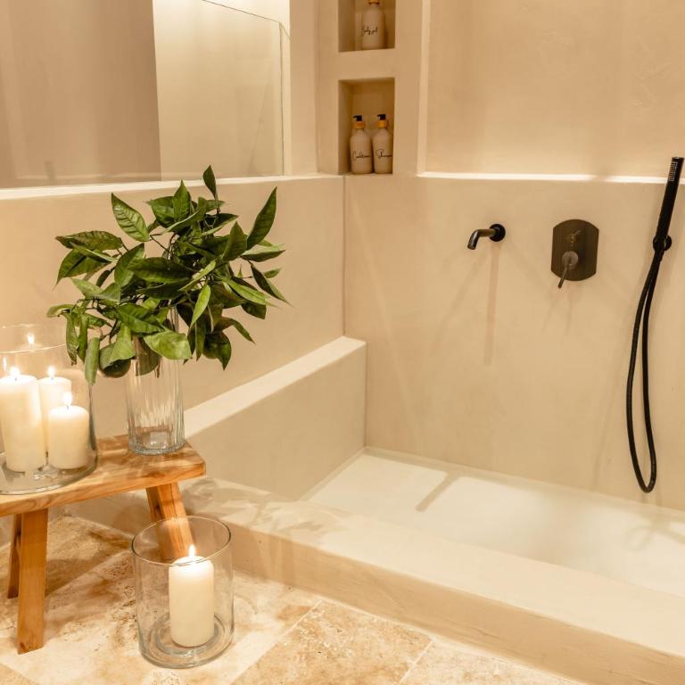 Suite Boutique con Bañera y Cine Privado - Centro Histórico de Málaga - Suite - 18