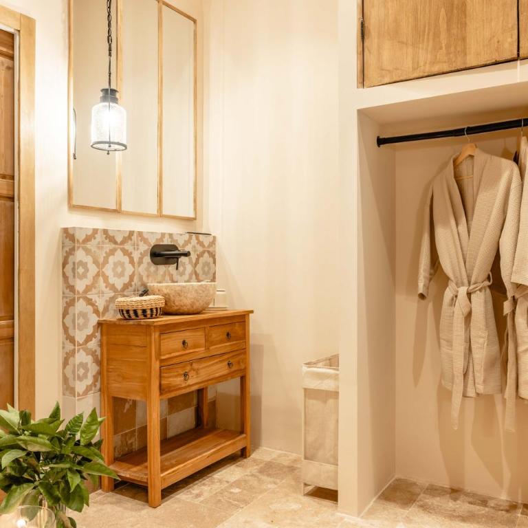 Suite Boutique con Bañera y Cine Privado - Centro Histórico de Málaga - Suite - 4