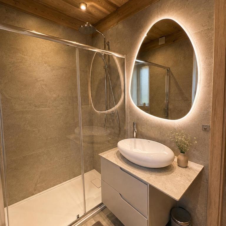Book-A-Room Salzburg Garden or Balcony Stay - 2 bedroom - air conditioning & free parking - Apartment mit 2 Schlafzimmern und Terrasse - 5