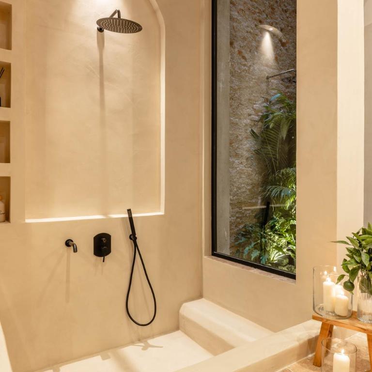 Suite Boutique con Bañera y Cine Privado - Centro Histórico de Málaga - Suite - 14