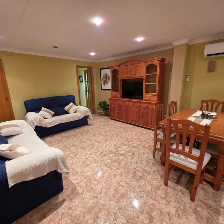 Atico de 4 habitaciones en primera linea de playa - Apartment - 11
