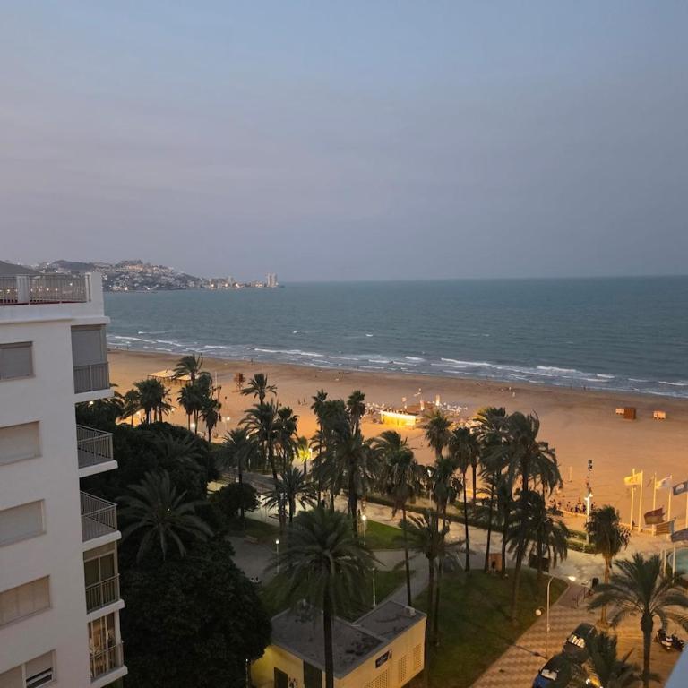 Atico de 4 habitaciones en primera linea de playa - Apartment - 21