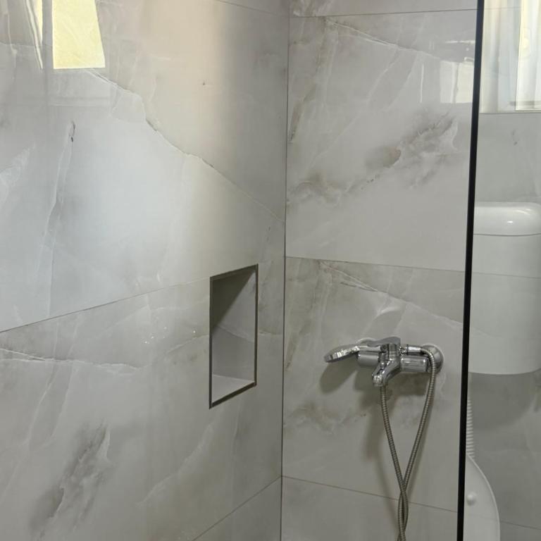 Apartments Boss - Appartement 2 Chambres - Vue sur Jardin - 4