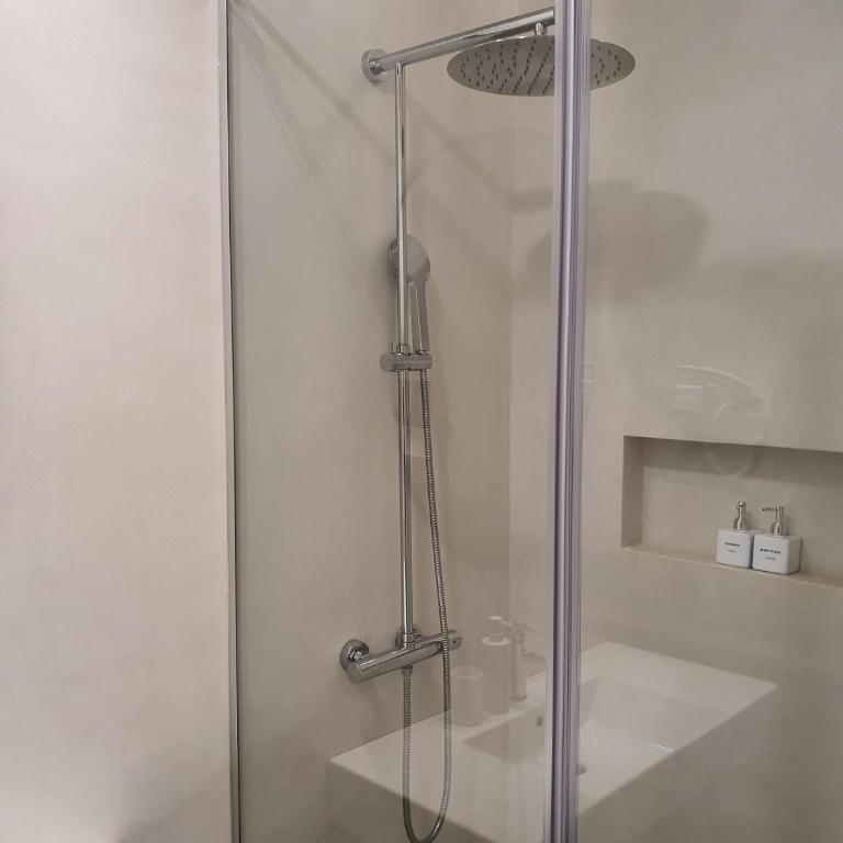 Lucciola Boutique Rooms - Chambre Double Standard avec Balcon - 8
