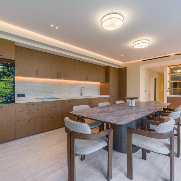 High-End Apartment with Spacious Terrace - Appartement - 6