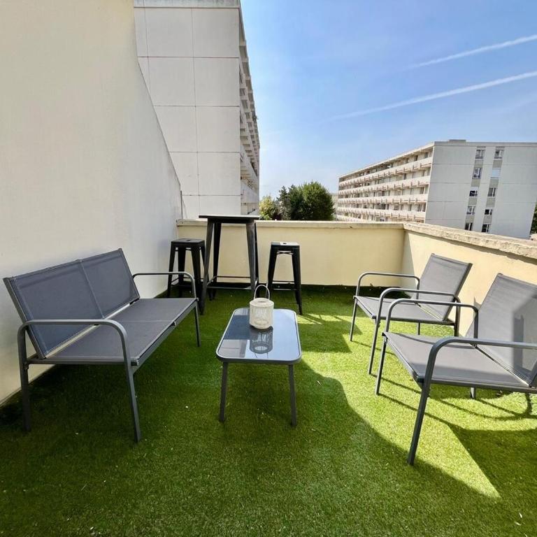 Le Studio Auguste-Terrasse plein sud-Wifi - Appartement 1 Chambre - 8
