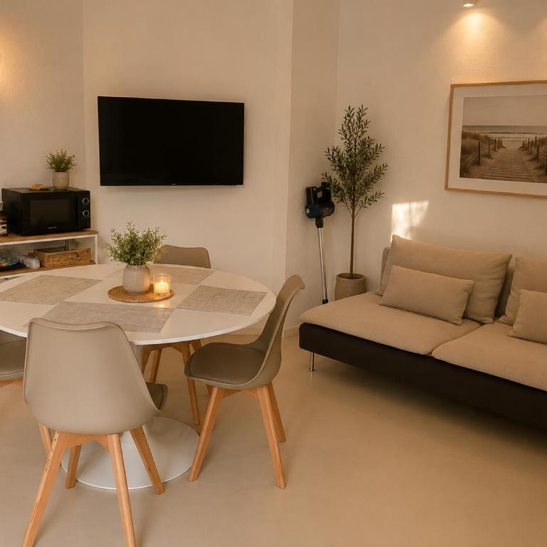 Villa Teresa - Two-Bedroom House - 2