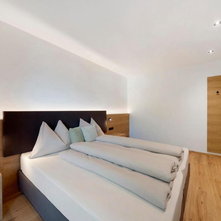 Sankt Corbinian Apartement 2 - Appartamento Deluxe con 2 Camere da Letto e Vista Giardino - 13