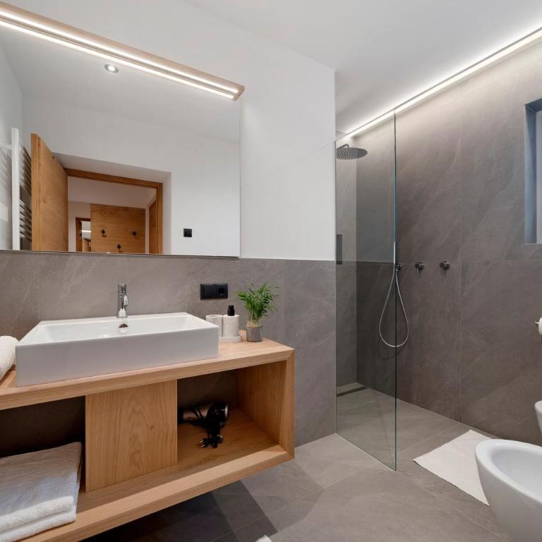 Sankt Corbinian Apartement 2 - Appartamento Deluxe con 2 Camere da Letto e Vista Giardino - 19