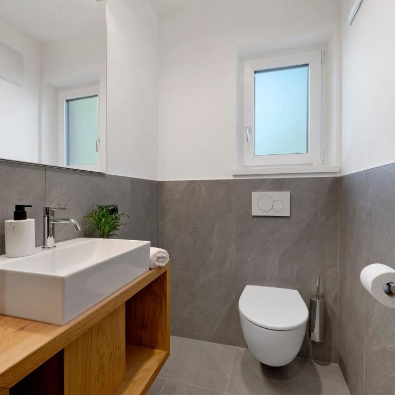 Sankt Corbinian Apartement 2 - Appartamento Deluxe con 2 Camere da Letto e Vista Giardino - 21