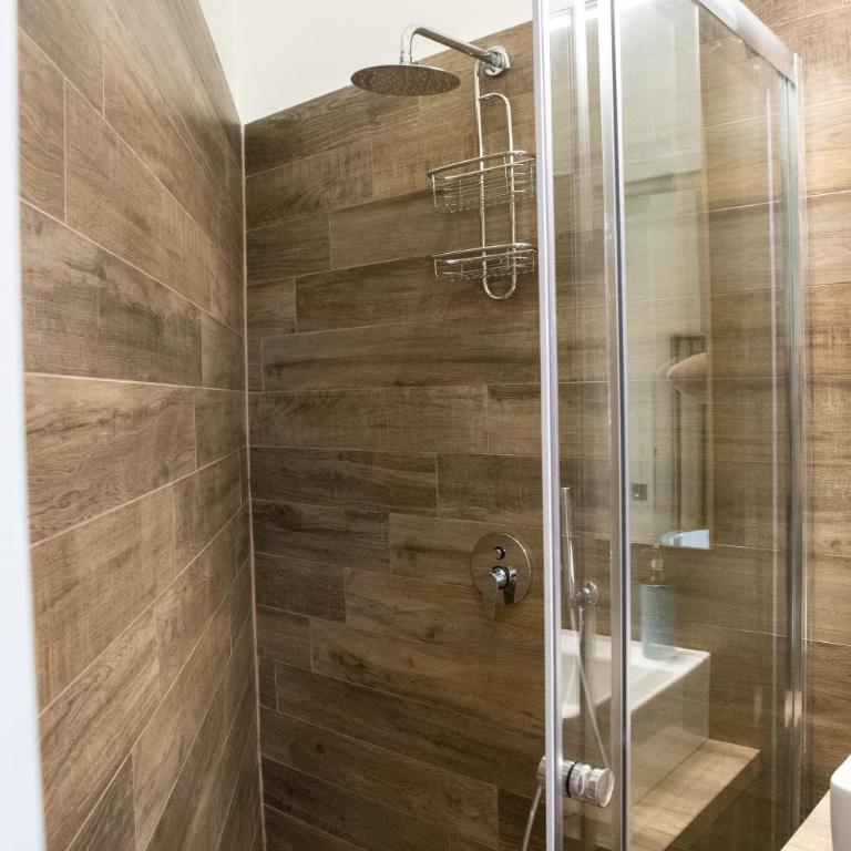 La Dimora di Parthenope Ferrara Rooms - Habitación Triple con baño privado - 11