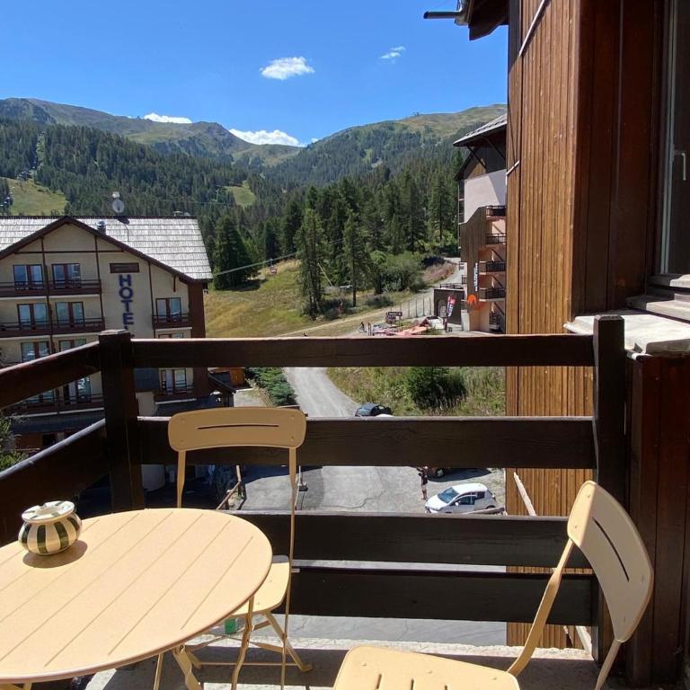 Appartement 4 à 6 couchages proximité immédiate des pistes avec balcon - Appartement 2 Chambres avec Vue sur la Montagne - 6