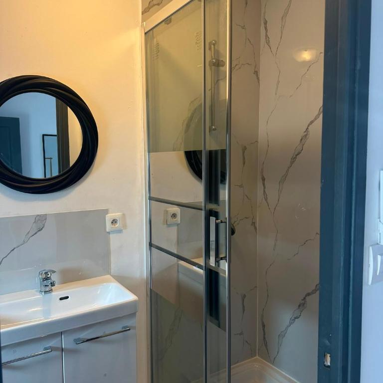 Appt 8 a deux pas de la gare - Appartement 1 Chambre - 3