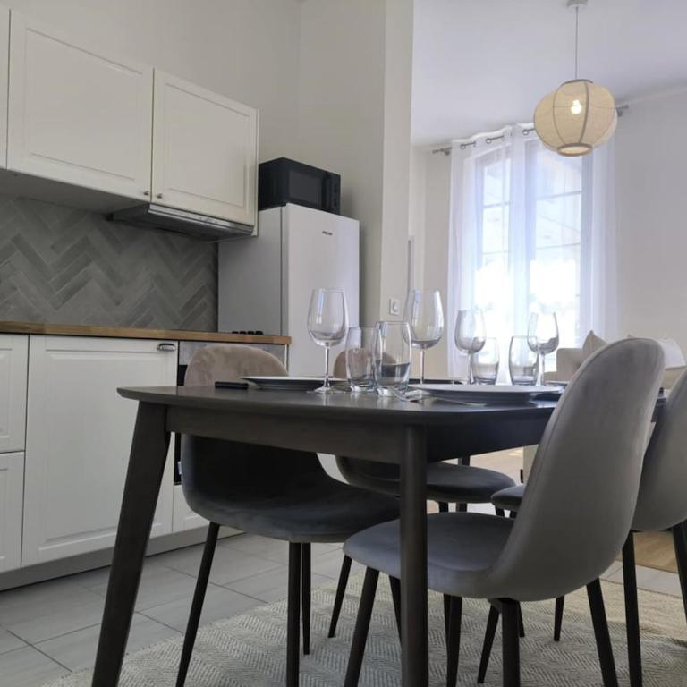 T3 rénové et lumineux au cœur du centre historique - Appartement 2 Chambres - 18