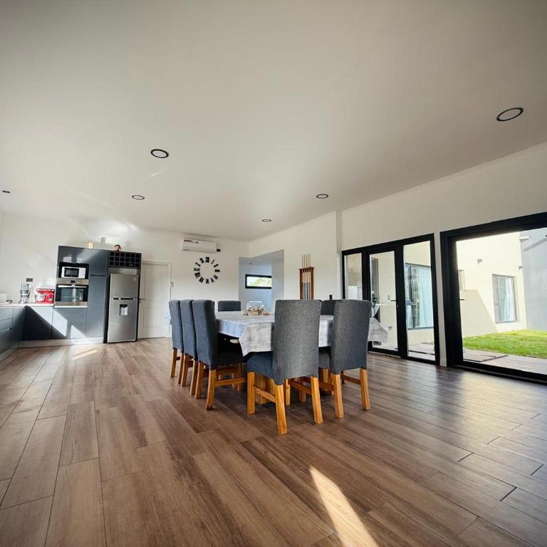 North beach Pinamar - Three-Bedroom Villa - 9