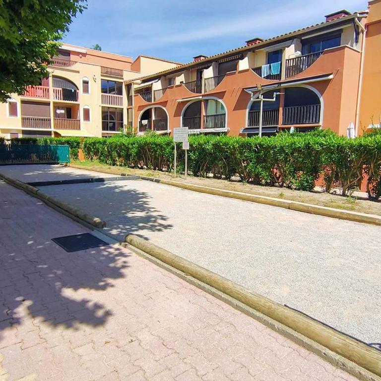 F1 cabine climatisé avec terrasse, parking - 5 pers. - FR-1-696-157 - Appartement - 17