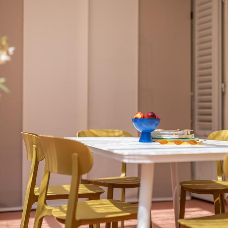 The Secret Garden - Two-Bedroom Apartment - 3