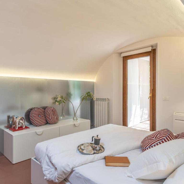 The Secret Garden - Two-Bedroom Apartment - 31