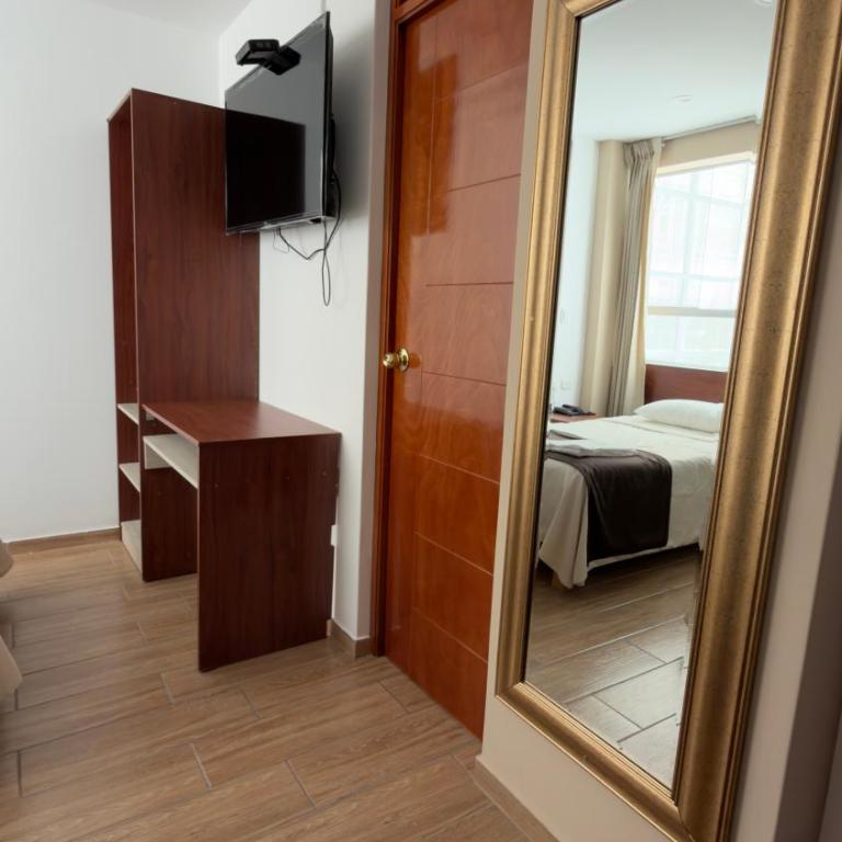 Hotel Residencial Paris - Habitación Familiar - 1