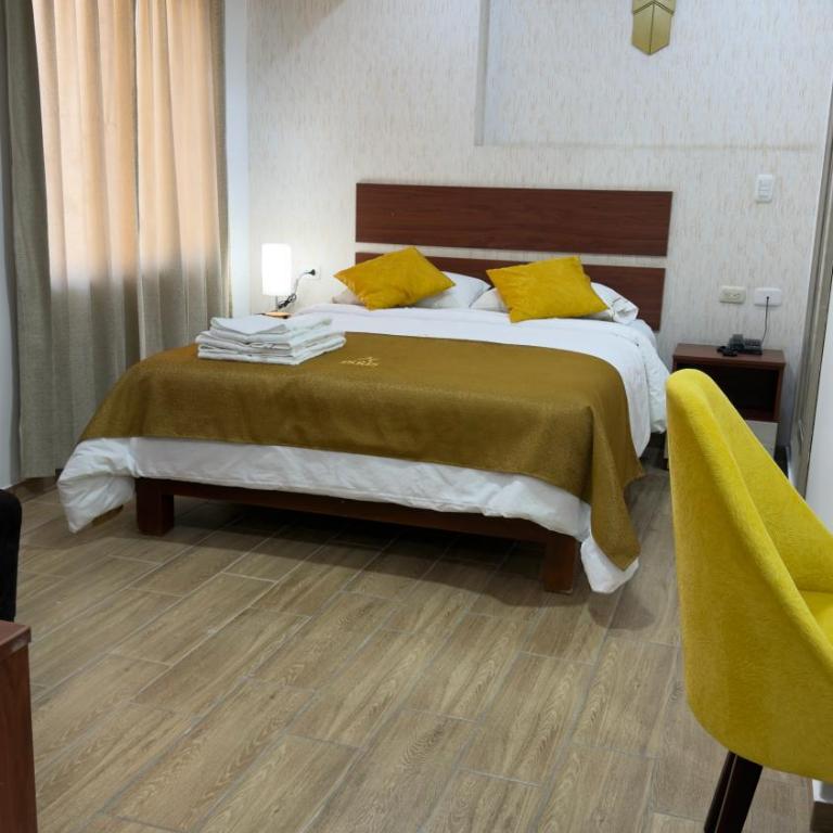Hotel Residencial Paris - Suite con bañera de hidromasaje y cama grande - 5