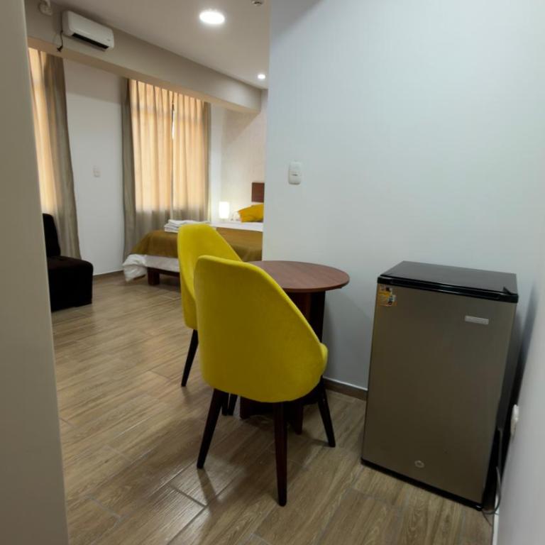 Hotel Residencial Paris - Suite con bañera de hidromasaje y cama grande - 3