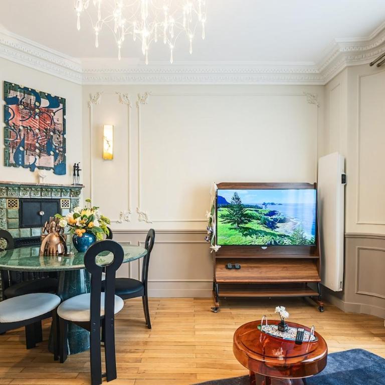 Design - Eiffel Tower -Lux -3bds 6p-Dreamy apart - Appartement 3 Chambres - 35