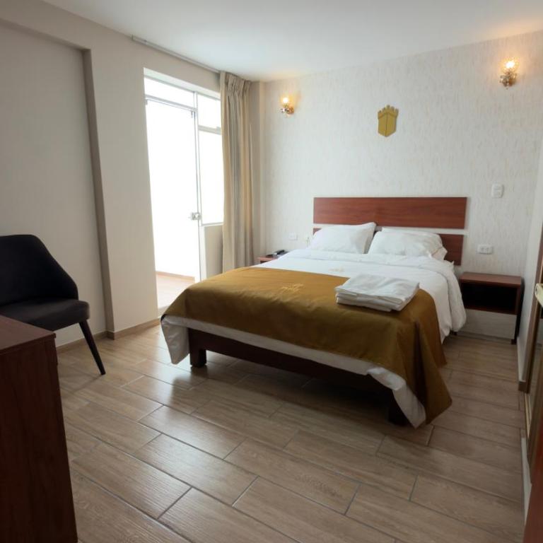 Hotel Residencial Paris - Suite con cama grande - 2