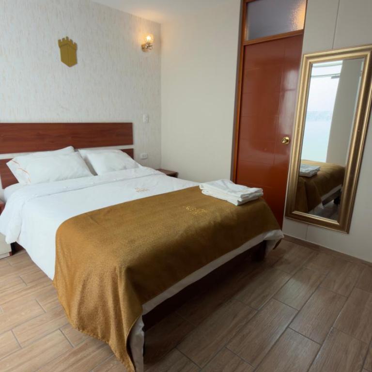 Hotel Residencial Paris - Suite con cama grande - 3