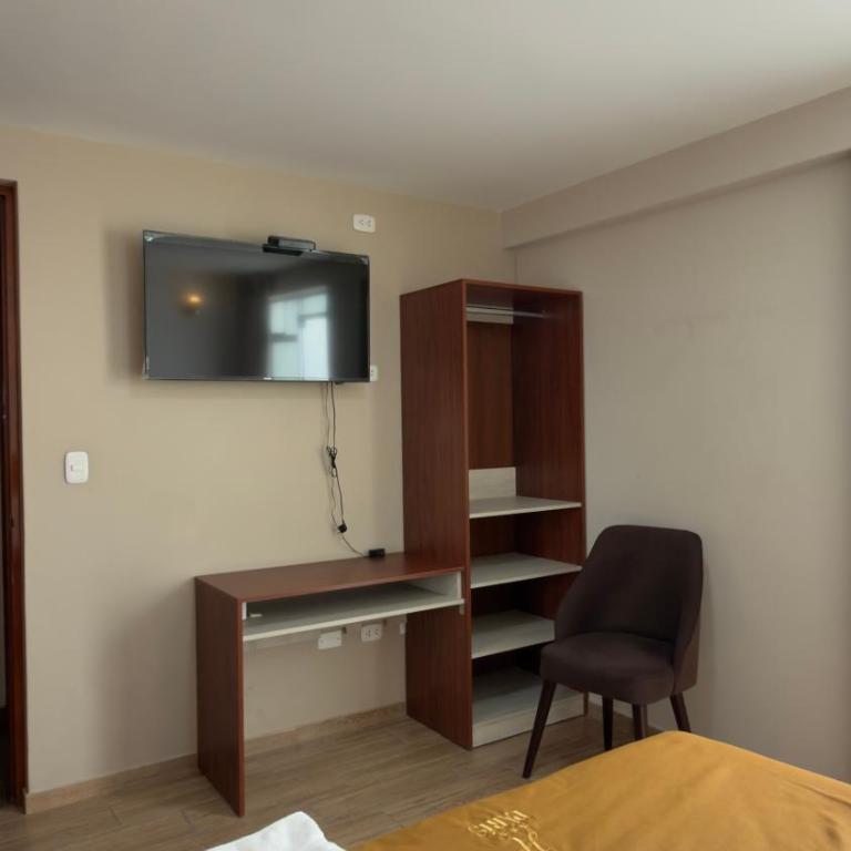 Hotel Residencial Paris - Suite con cama grande - 6