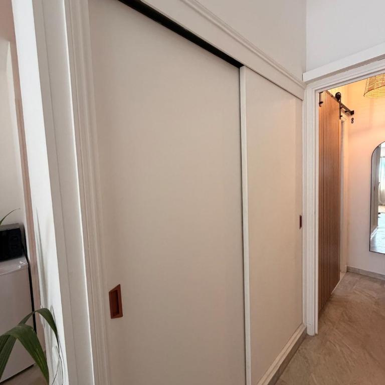 2 people, city center, bohemian style - Studio avec Lit Queen-Size - 8