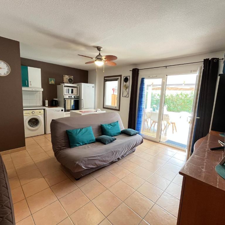 Belle villa 2 chambres, veranda, terrasse parking privatif dans résidence sécurisée avec piscine commune 800 m de la mer LRCS87 - Haus mit 2 Schlafzimmern - 6