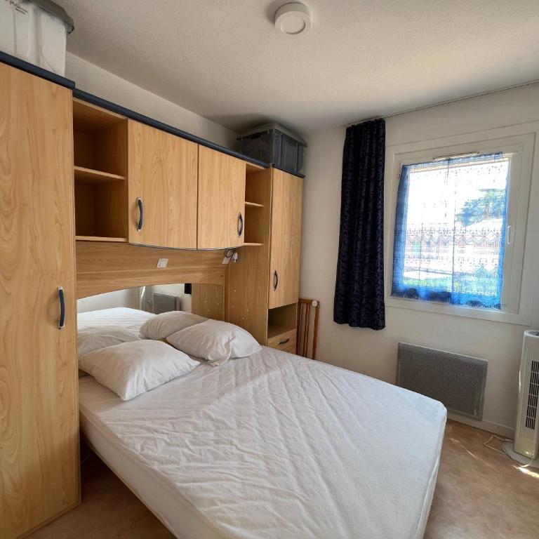 Belle villa 2 chambres, veranda, terrasse parking privatif dans résidence sécurisée avec piscine commune 800 m de la mer LRCS87 - Haus mit 2 Schlafzimmern - 8