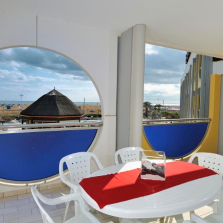 Charming beachfront flat with a bright terrace - Appartamento - 3