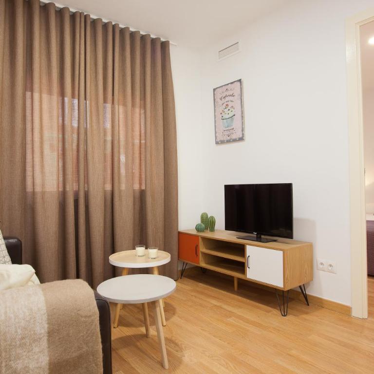 Click&Flat Europa Fira Apartments - Apartamento de 3 dormitorios - 18