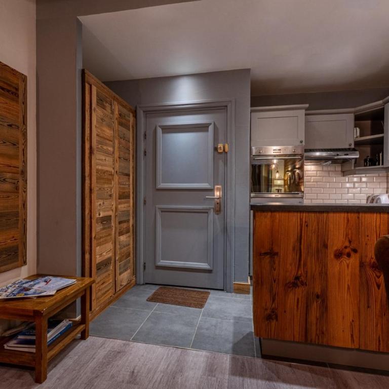 Cosy & Modern 2 Bed Apartment with Wood Burner - Arc 1950 - Manoir Savoie - Two-Bedroom Apartment - 5