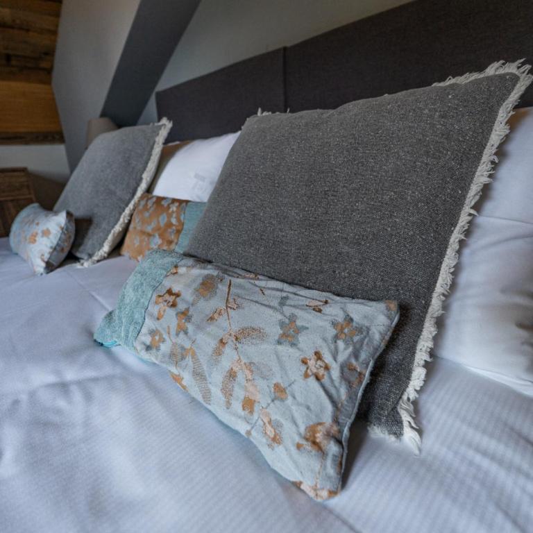 Cosy & Modern 2 Bed Apartment with Wood Burner - Arc 1950 - Manoir Savoie - Two-Bedroom Apartment - 17