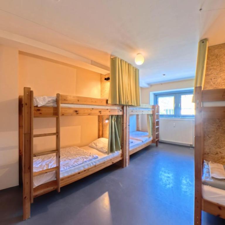 Babelfish Hostel - Einzelbett im 10-Bett-Schlafsaal - 5