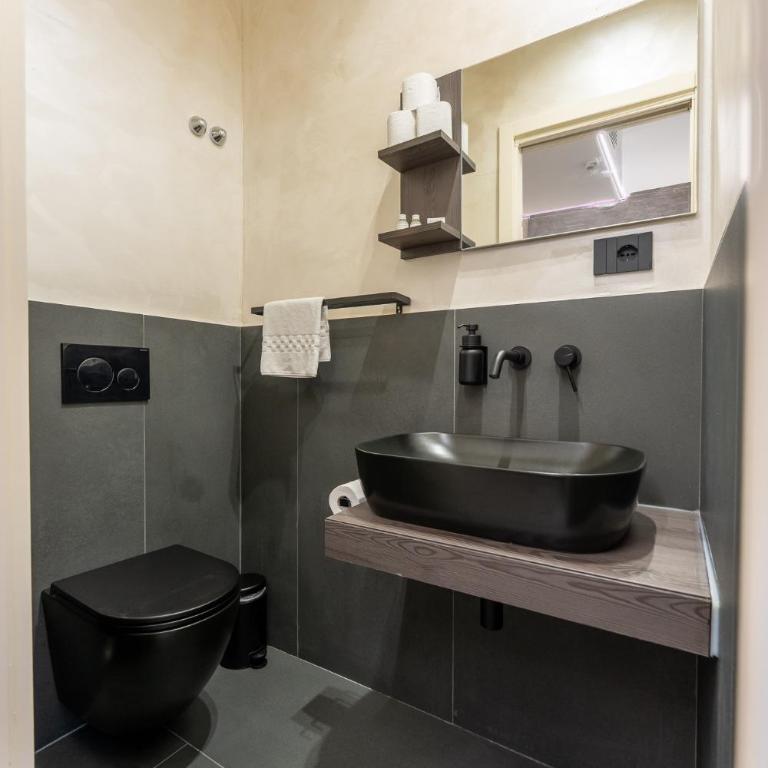 Keys of Italy - Essential by Faenza 69 - Chambre Deluxe Double ou Lits Jumeaux - 14