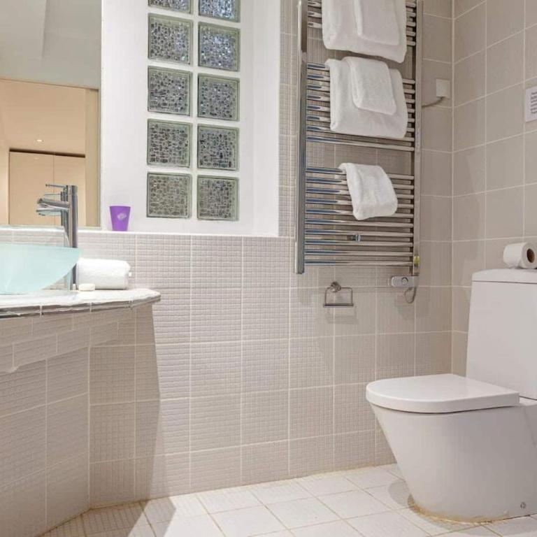 Modern 2BD Apartment 14 mins to the Eiffel Tower - Appartement - 3