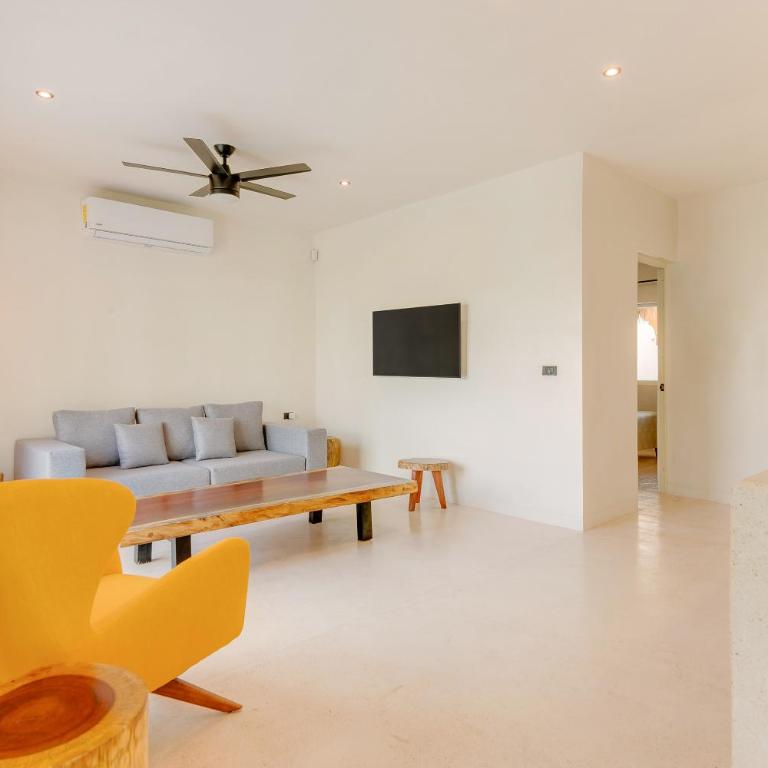 Private Oceanview Rooftop Plunge Pool - Deluxe Apartment - 8