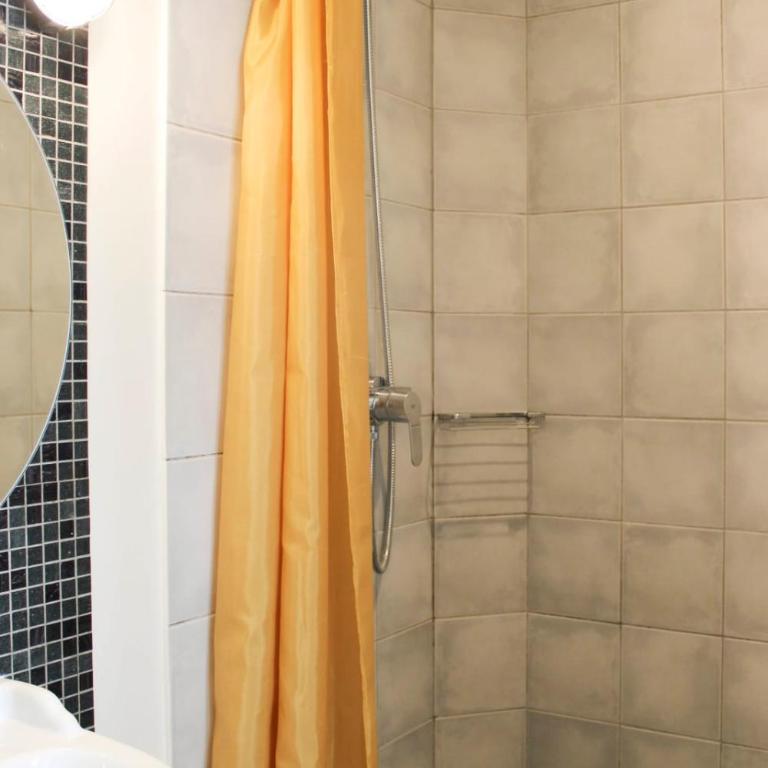 Quiet green studio Paris 11th - Apartamento - 17