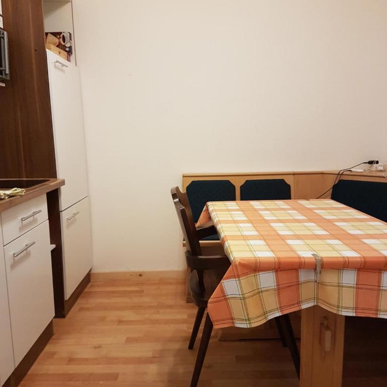 Ferienwohnung - Apartment Pichlarn Irdning - Apartment mit 1 Schlafzimmer und Balkon - 73